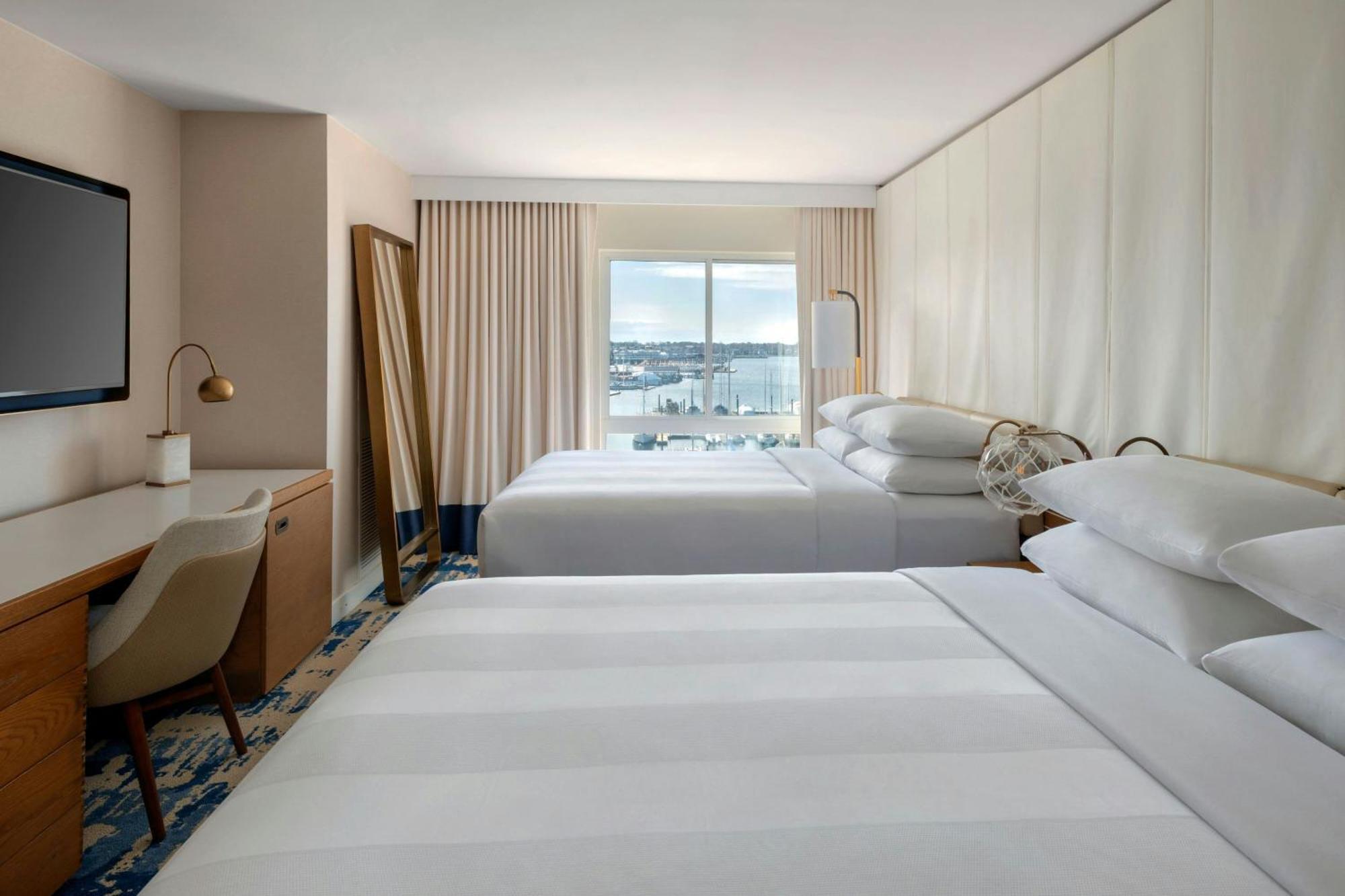 Queen Room Water View