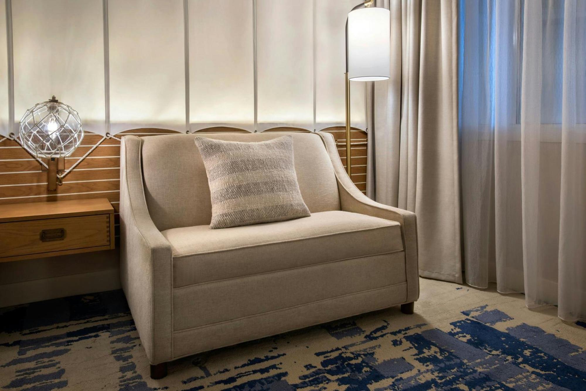 Queen Room Two Queen beds Atrium View Hearing Accessible